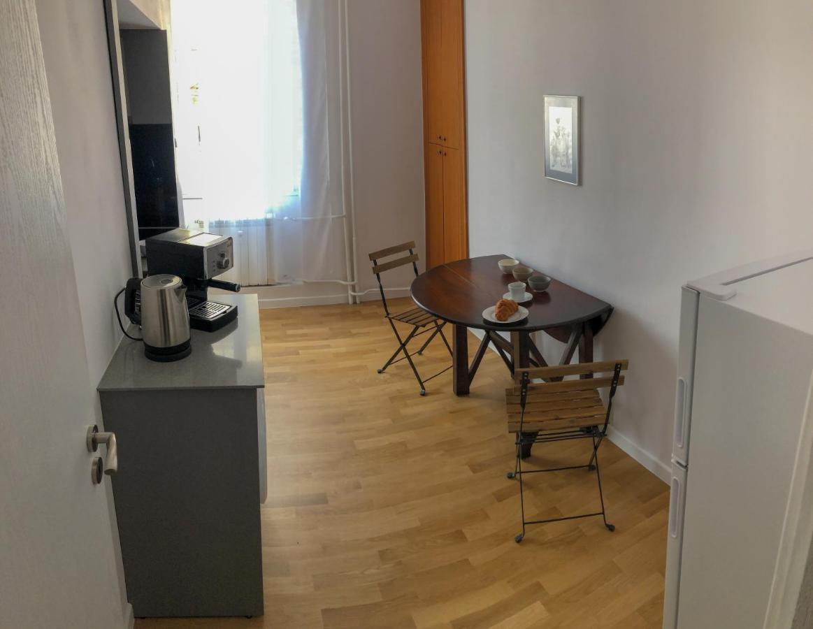 Balkantourist Appartamento Sofia Esterno foto